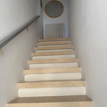 Cairoli House- Dom wakacyjny *